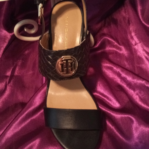 Tommy Hilfiger Sandals - Picture 4 of 4
